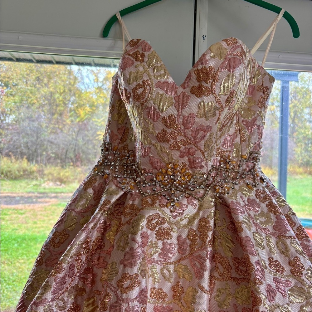 Mac Duggal dramatic strapless formal ball gown size 8 - Picture 3 of 9